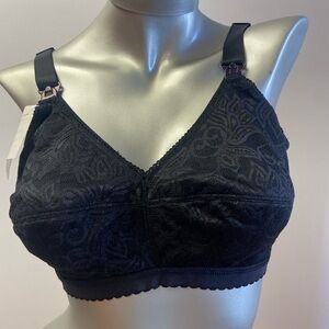 Black Maternity Bra Size 36B. 4 Lines of Hooks